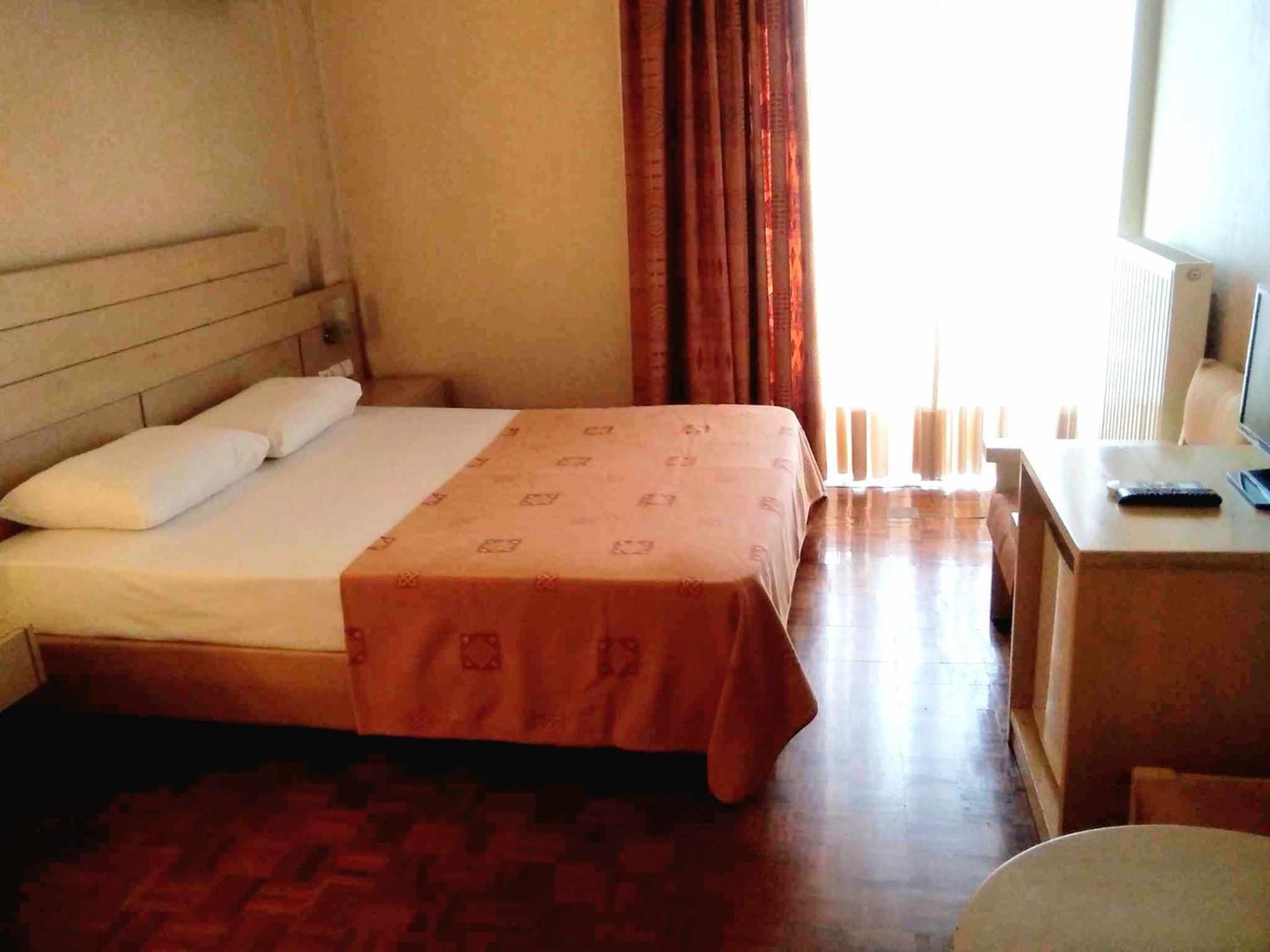 Hotel Kypreos Kaména Vúrla Kültér fotó